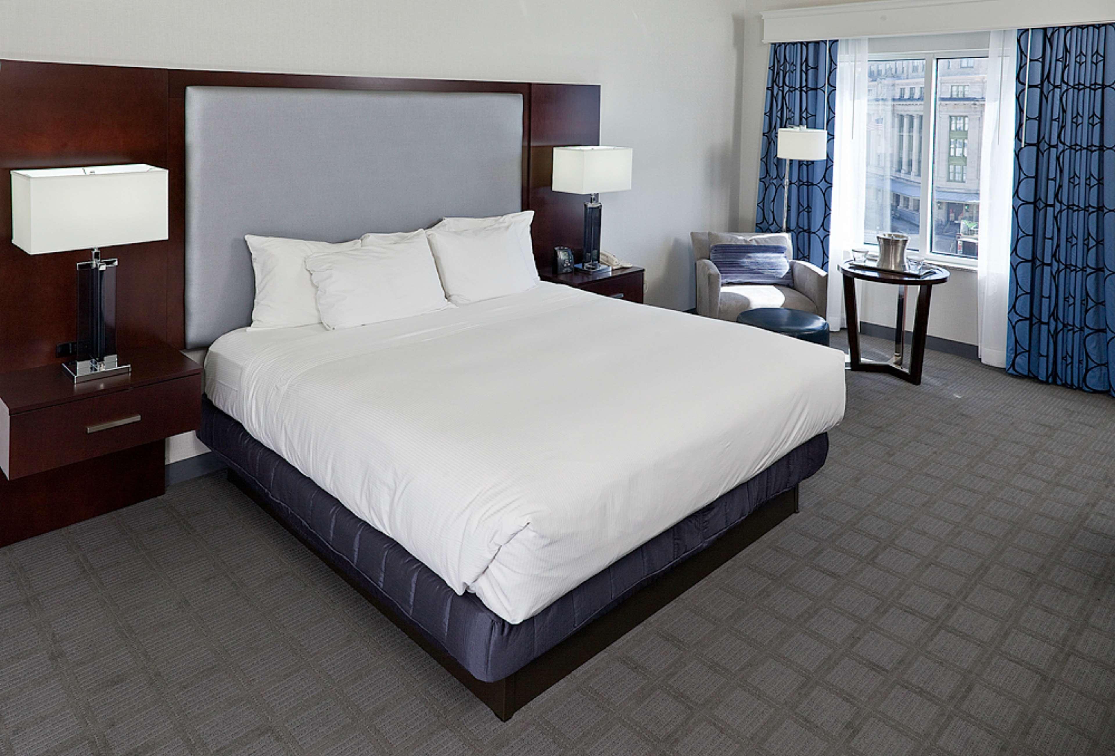Hilton Scranton & Conference Center Otel Dış mekan fotoğraf