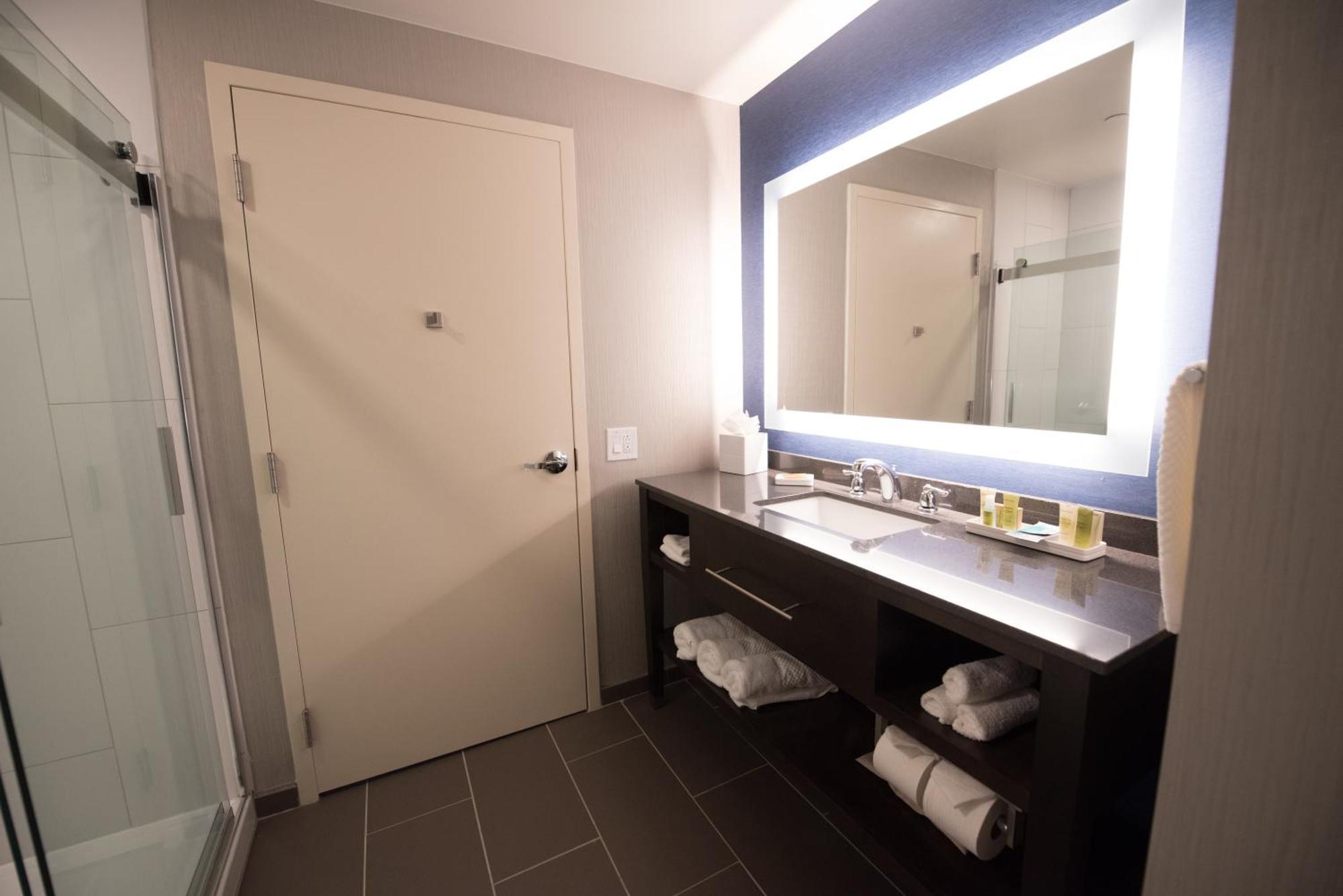 Hilton Scranton & Conference Center Otel Dış mekan fotoğraf
