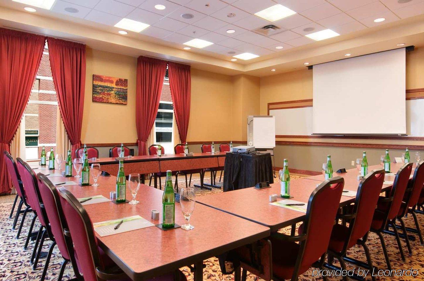 Hilton Scranton & Conference Center Otel Dış mekan fotoğraf